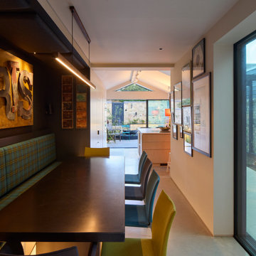 Art lovers home