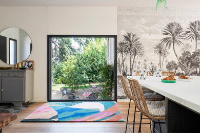 Cette photo montre une maison tendance.