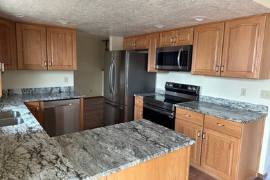 Inspiration for a timeless kitchen remodel in Albuquerque