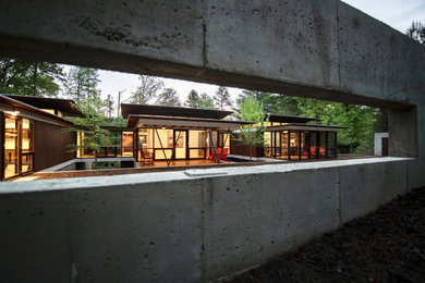 Modern exterior home idea in Atlanta