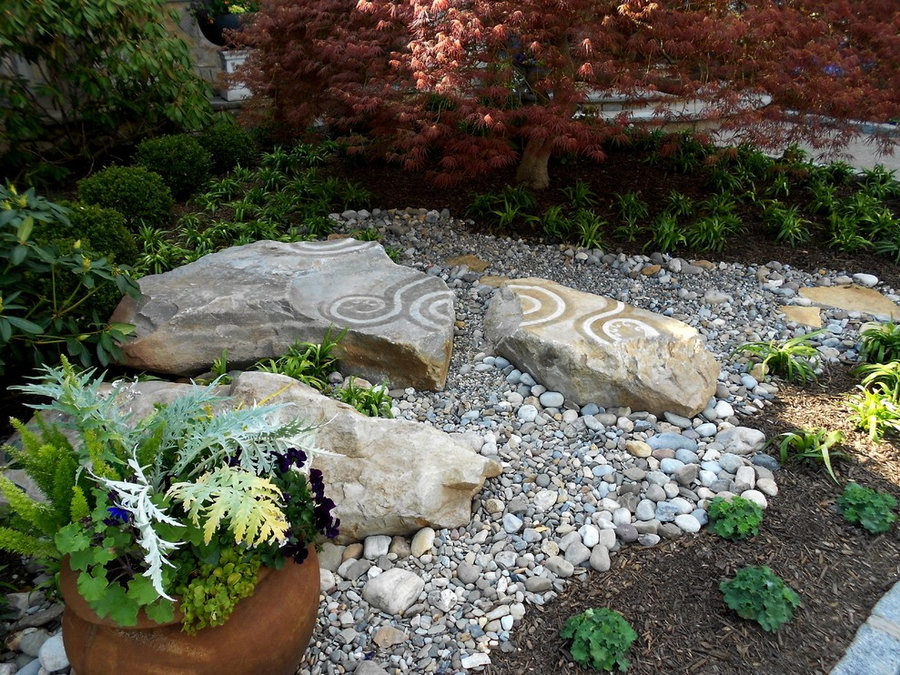 Rock Garden Landscape Sculpture: Art in the garden