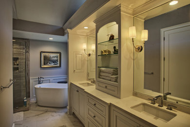 Bathroom - bathroom idea in Houston