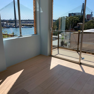 Glebe apartment overlooking Black Wattle Bay
