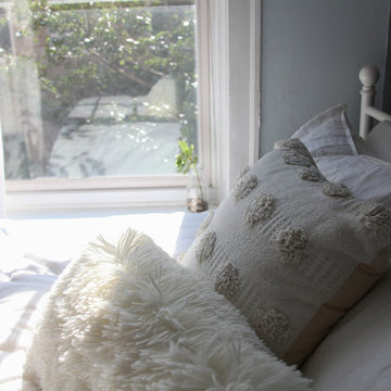 My Houzz: Bright and Airy 1920s Chicago Walk-Up Apartment