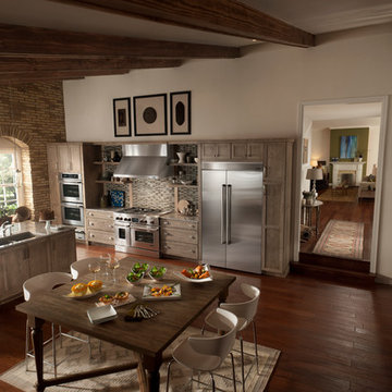 Jenn-Air® Pro-Style® Refined Rustic Kitchen