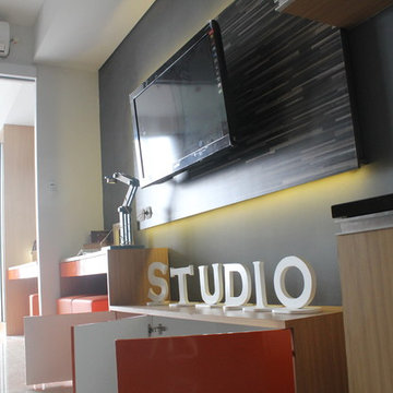 Interior Apartemen Dago Suite 1 Bed Room Harley Davidson
