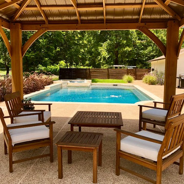 Peaceful Pool & Patio