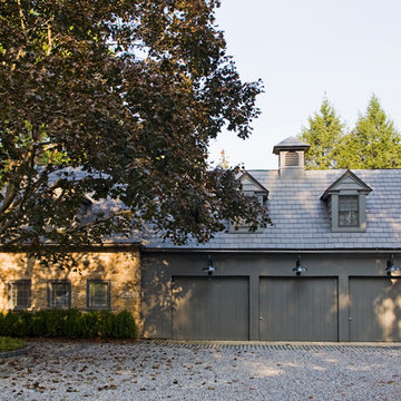 The guest house/garage
