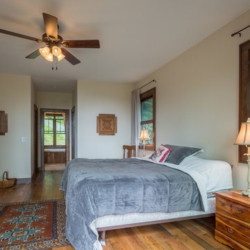 Rustic Retreat in Lost Creek