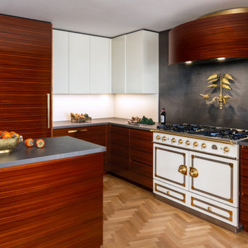 A Sculpted Kitchen in Warm Woods