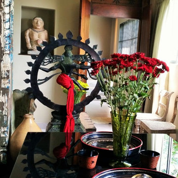 Dining with Sri lankan art and sculpture