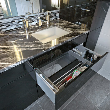 Plymouth Master Bathroom