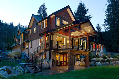 Craftsman exterior home idea in Vancouver
