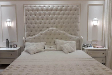 プネーにあるコンテンポラリースタイルのおしゃれな寝室