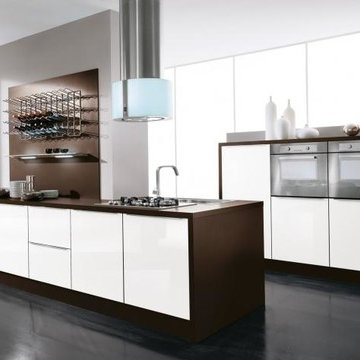 Modern Italian Custom Made Kitchens by LUBE