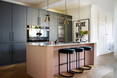 Trendy kitchen photo in Buckinghamshire