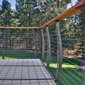Deck Close up with Curved Cable Railing