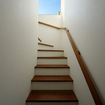 8008