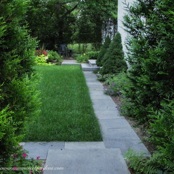 Bluestone Lawn Border