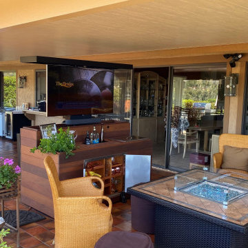 Movable Weatherproof Backyard TV Lift Cabinet Bar & Fridge