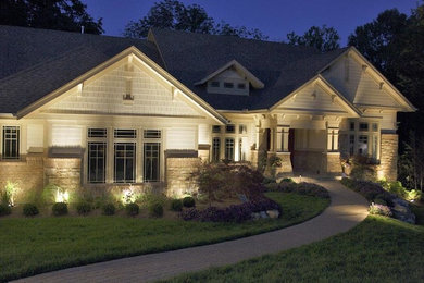Example of an arts and crafts home design design in Cincinnati