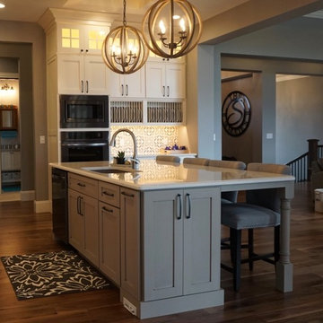 Transitional Farmhouse