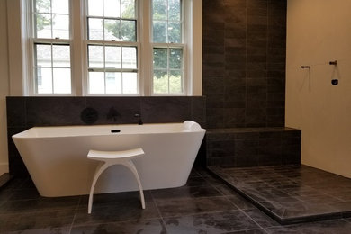 Bathroom - bathroom idea in Boston