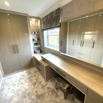 Warm Tones Contemporary Dressing Room And Dressing Table