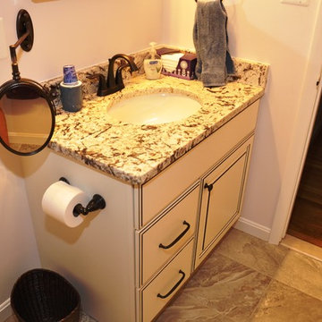 Beautiful Bathroom Remodel to Enlarge the Space