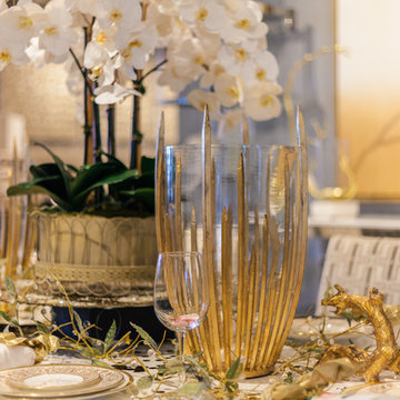 "All That Glitters" Holiday Tablescape from Robb & Stucky Designers