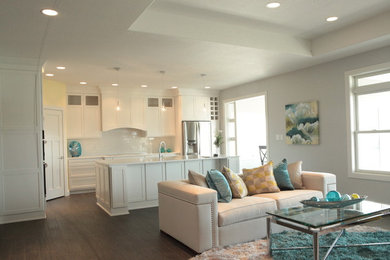 Example of a transitional kitchen design in Cedar Rapids