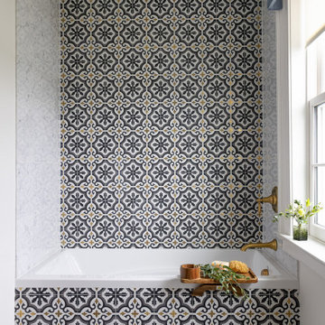 Elegant New England Primary Bathroom
