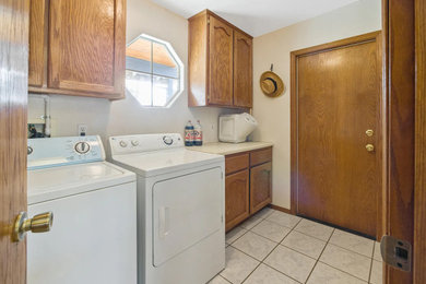 Laundry room - laundry room idea in Other