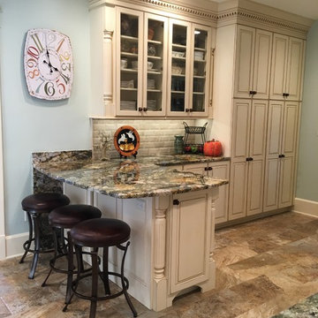 Lincoln Ave. Kitchen