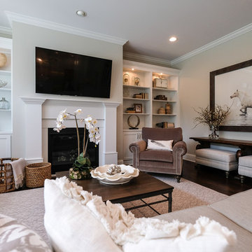 Midland, Neutral Great Room