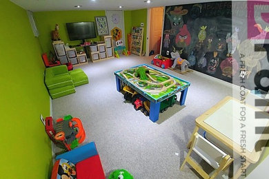 Inspiration for a mid-sized contemporary basement remodel in Toronto