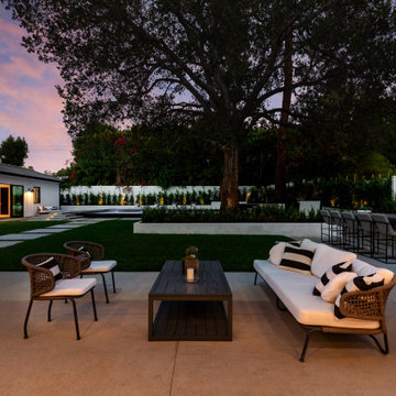 Tampa Ave, Tarzana