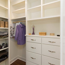 Nasrin's Closet