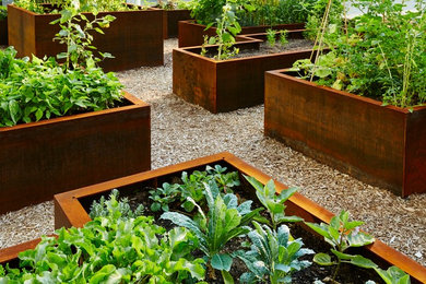 Planterworx - UN Diplomats Garden : William Gates