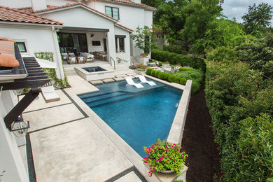 Inspiration for a modern pool in Other.