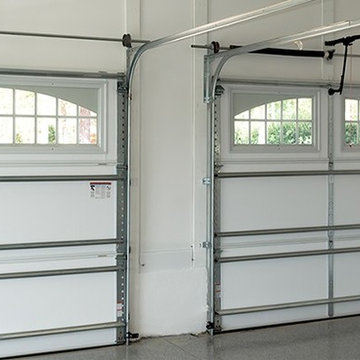 24/7 Emergency Garage Door Services