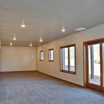 Pheasant House Lower Level Living Area