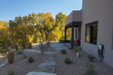 This is an example of a southwestern landscaping in Denver.