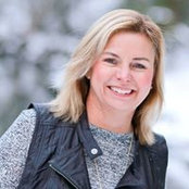 Kelly Evans's photo