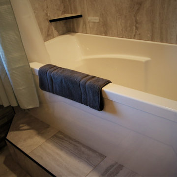 Home Spa Air Baths with Tile Surround