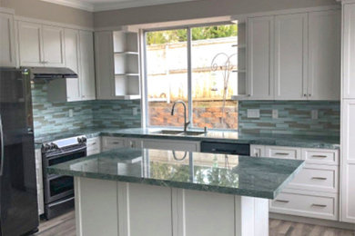 Example of a kitchen design