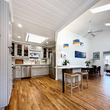Capitola Cottage Kitchen & Bath
