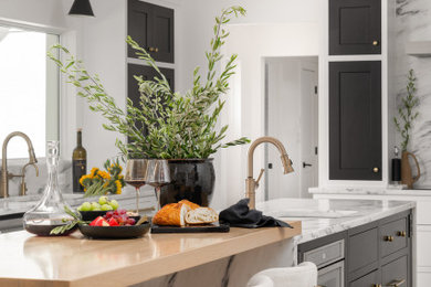 Example of a transitional home design design in Other