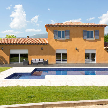 Aux couleurs de la tradition