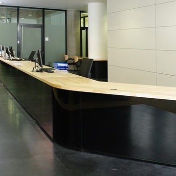 OFFICE-PULTS-RECEPTIONS